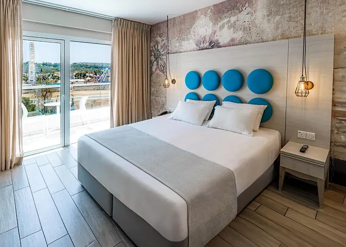 Vangelis Hotel & Suites